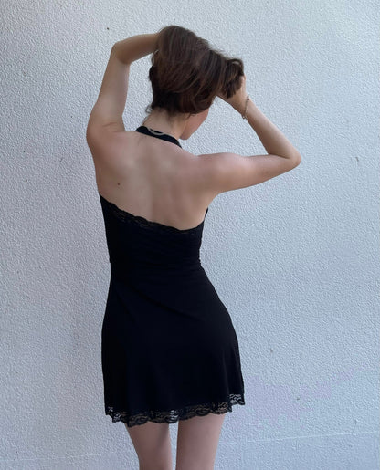 Veiled mini